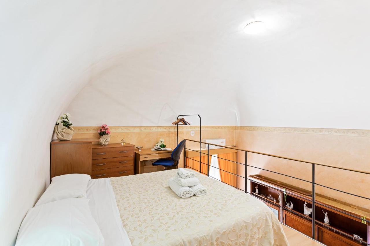 Castello Ursino Balcony Apartment Catania Bagian luar foto